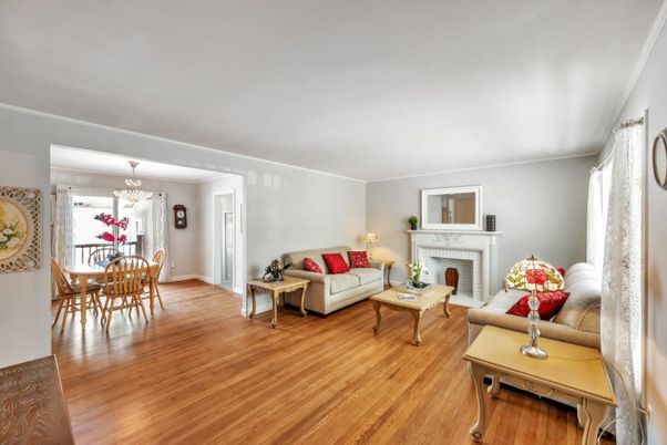 Chandelier, Dining room, Fireplace, Interior, Living room, Wood Texture Flooring