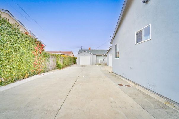 Backyard, Detached Garage, Exterior