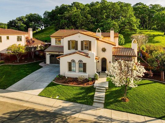 Backyard, Exterior, Facade, Spanish Mediterranean