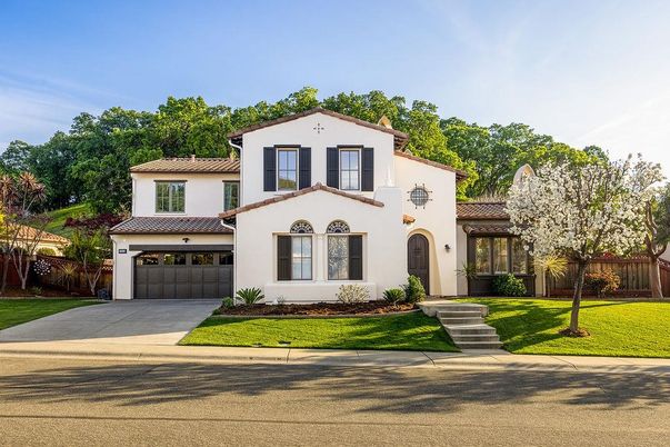 Attached, Exterior, Facade, Spanish Mediterranean