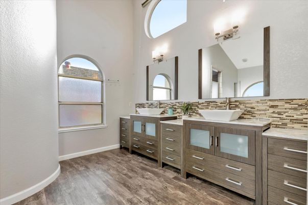 Bathroom, Dual Sink Vanities, Interior, Wood Texture Flooring