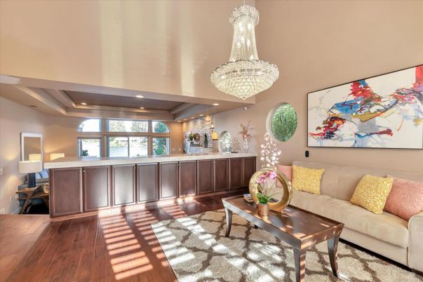 Chandelier, Interior, Living room, Recessed Lighting, Wood Texture Flooring