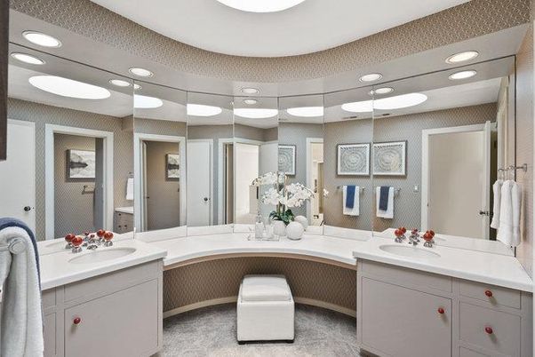 Bathroom, Dual Sink Vanities, Interior, Recessed Lighting