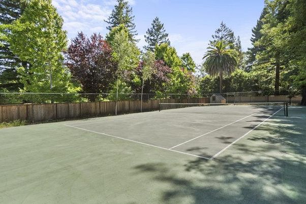 Exterior, Tennis Courts