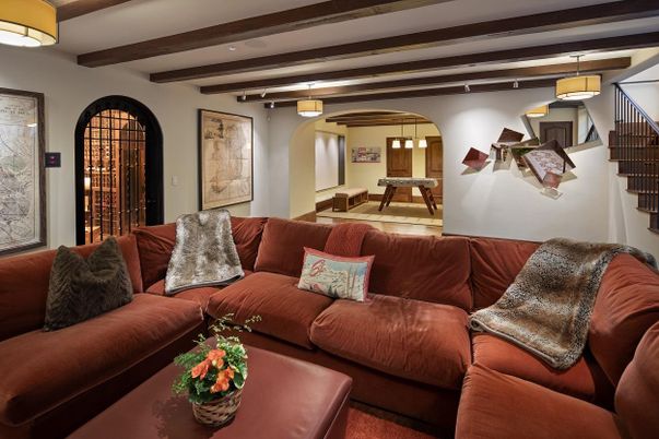 Dining room, Interior, Living room, Pendant Lights, Recessed Lighting, Wooden Beams