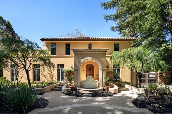 Exterior, Facade, Mediterranean