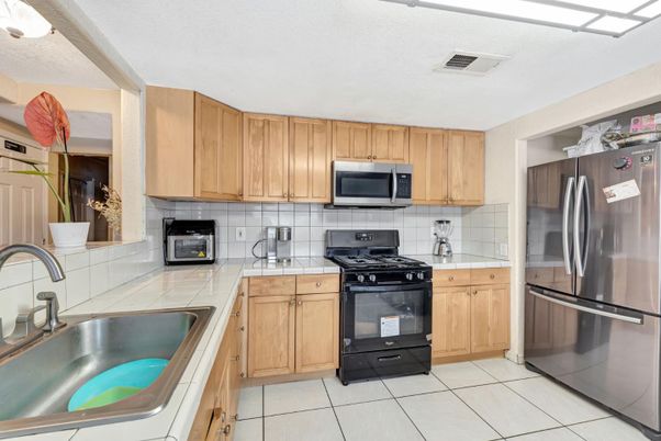 Interior, Kitchen, Tile Countertops