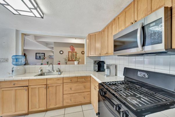 Interior, Kitchen, Tile Countertops