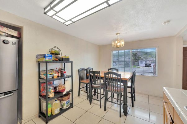 Chandelier, Dining room, Interior