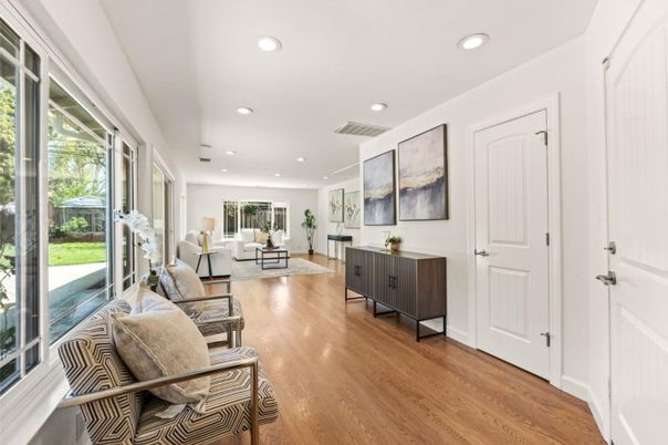 Interior, Living room, Recessed Lighting, Wood Texture Flooring