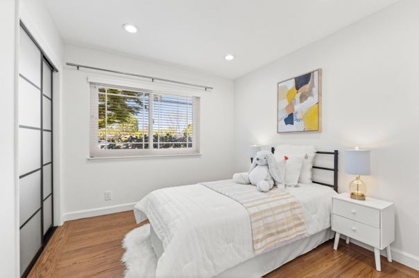Bedroom, Interior, Recessed Lighting, Wood Texture Flooring