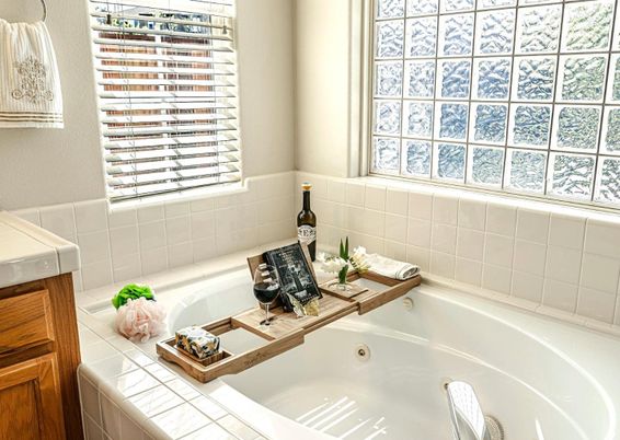 Bathroom, Interior, Tile Countertops