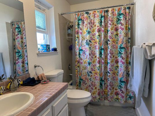 Bathroom, Interior, Tile Countertops