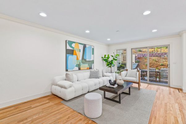 Interior, Living room, Recessed Lighting, Wood Texture Flooring