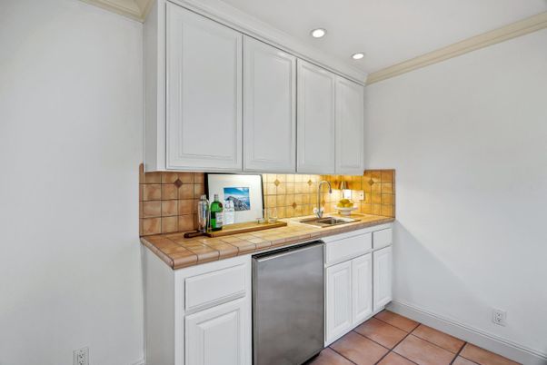 Interior, Kitchen, Recessed Lighting, Tile Countertops