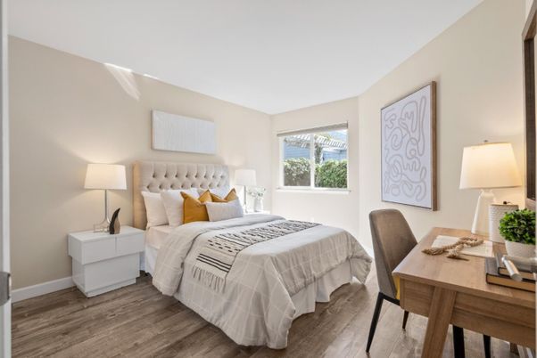 Bedroom, Home Office, Interior, Wood Texture Flooring