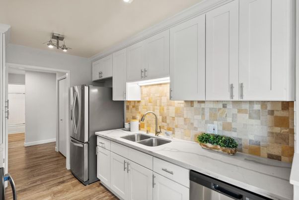Interior, Kitchen, Stainless Steel Appliances, Wood Texture Flooring