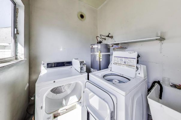 Interior, Washer