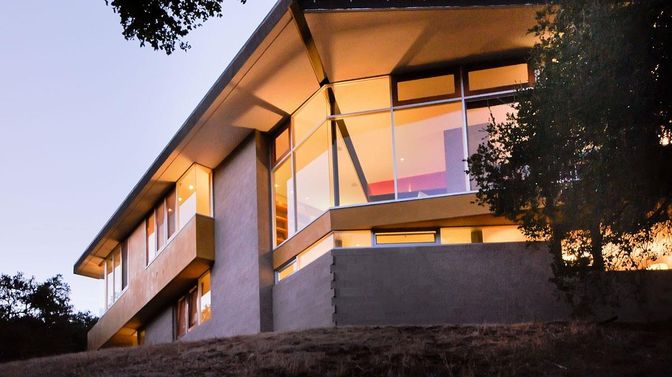 Exterior, Facade, Modern