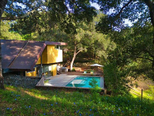 Backyard, Exterior, Pool