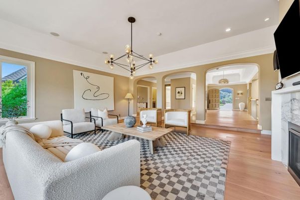 Fireplace, Interior, Living room, Pendant Lights, Recessed Lighting, Wood Texture Flooring