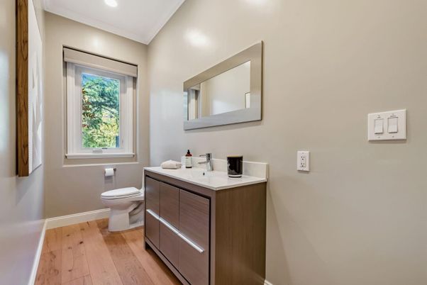 Bathroom, Interior, Recessed Lighting, Wood Texture Flooring