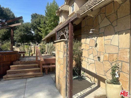 Exterior, Hot Tub