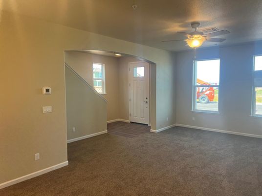 Empty room, Interior, Recessed Lighting