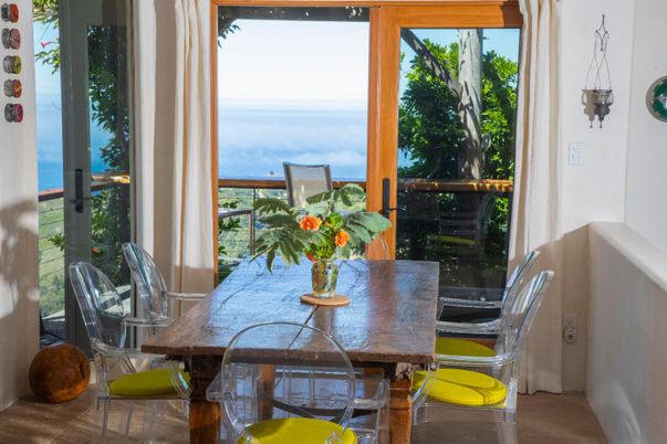 Dining room, Interior, Water