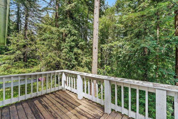 Exterior, Wood Texture Flooring