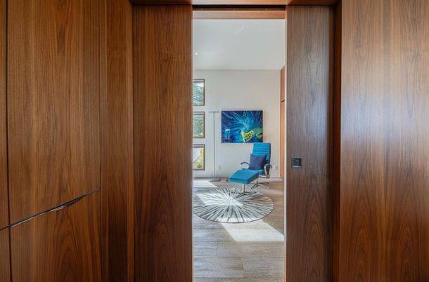 Interior, Recessed Lighting, Wood Texture Flooring