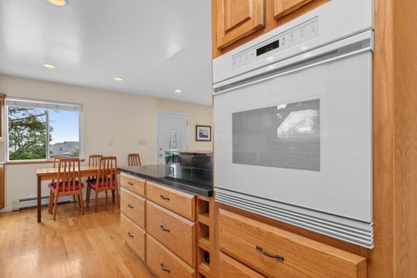 Dining room, Interior, Kitchen, Recessed Lighting, Wood Texture Flooring