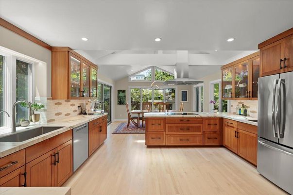 Dining room, Interior, Kitchen, Recessed Lighting, Wood Texture Flooring