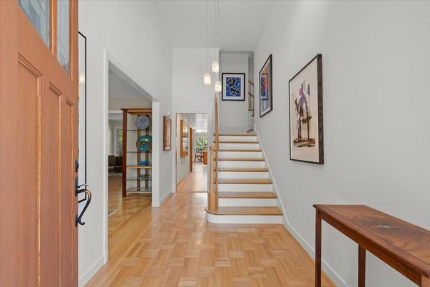Interior, Pendant Lights, Wood Texture Flooring