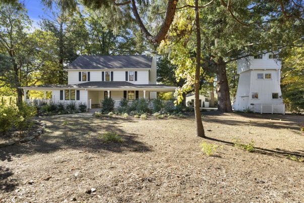 Backyard, Exterior, Facade, Farmhouse