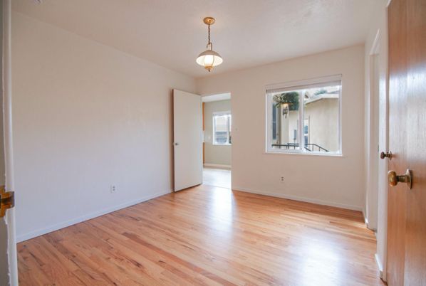 Empty room, Interior, Pendant Lights, Wood Texture Flooring