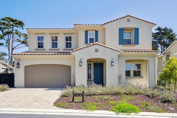 Attached, Exterior, Facade, Spanish Mediterranean