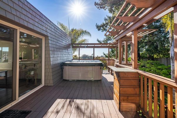 Exterior, Hot Tub