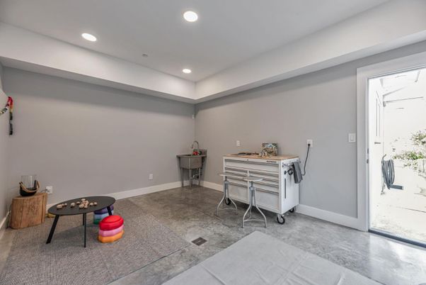 Interior, Recessed Lighting