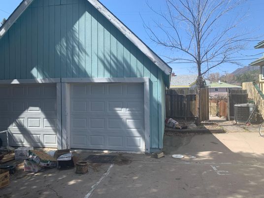 Detached Garage, Exterior