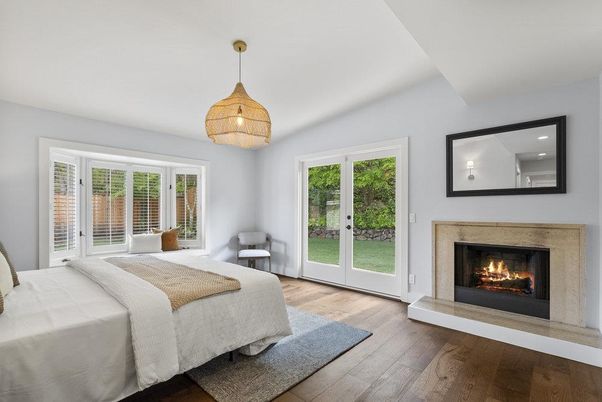 Bedroom, Fireplace, Interior, Pendant Lights, Recessed Lighting, Wood Texture Flooring