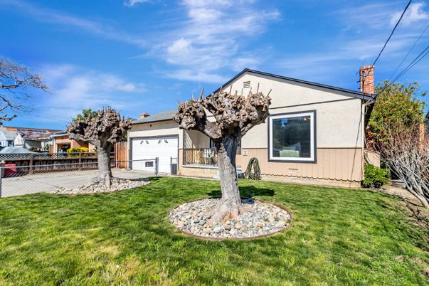 Backyard, Detached Garage, Exterior