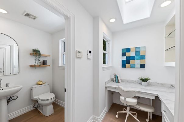Bathroom, Interior, Recessed Lighting, Wood Texture Flooring