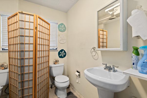 Bathroom, Interior