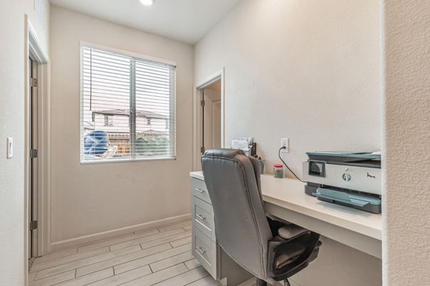 Home Office, Interior, Recessed Lighting, Wood Texture Flooring