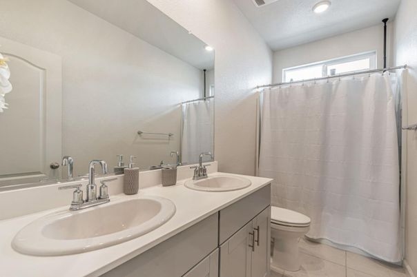 Bathroom, Dual Sink Vanities, Interior, Recessed Lighting