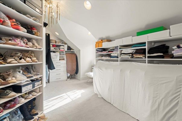 Interior, Walk-in Closets