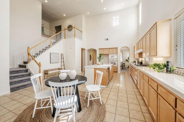 Dining room, Interior, Kitchen, Recessed Lighting