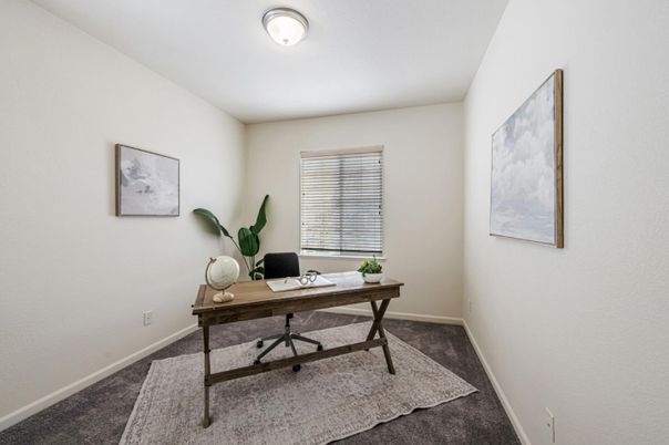 Home Office, Interior
