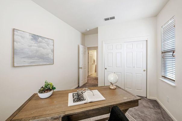 Home Office, Interior